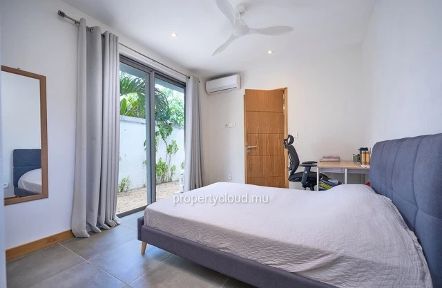 A vendre magnifique villa dans une residence accessible aux etrangers à Grand Baie, La Salette.