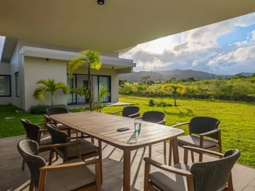 4 Bedroom Villa