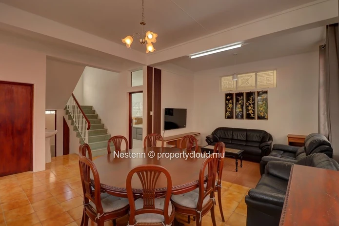 Maison fraîchement rénovée avec vue panoramique sur Port-Louis & les montagnes