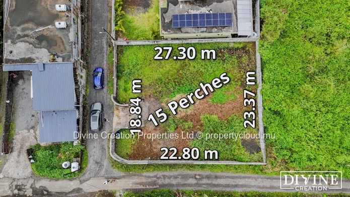 TERRAIN À VENDRE – Brisée Verdière