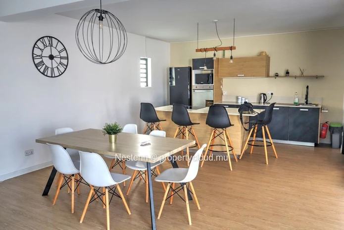 Charmante villa duplex de 3 chambres avec piscine privative dans une résidence sécurisée