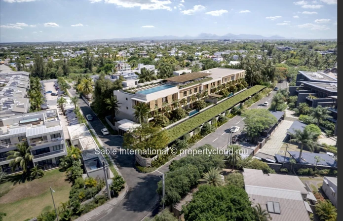 Superbe appartement à Péreybère, piscine sur le toit avec vue sur la mer