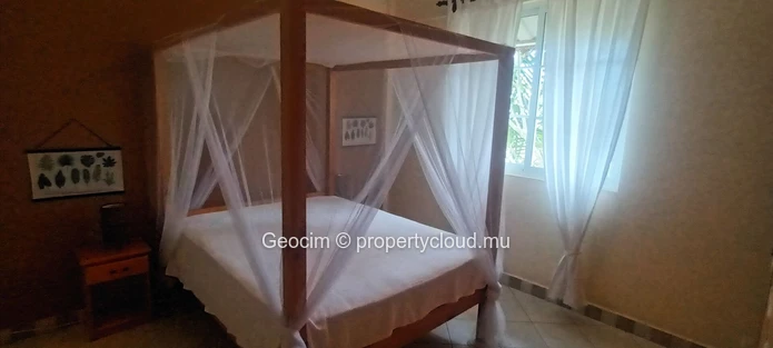 Flic en Flac Morc Anna fully furnished 2 bedrooms flat. Terrace 23 sqm. Sea View. Available now. (Sole Mandate)