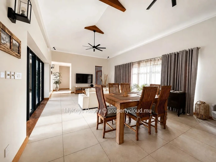 3-Bedroom Contemporary Villa – Tamarin