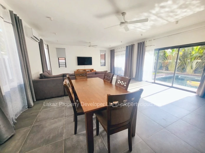 Beautiful villa for rent in Pointe aux Canonniers  (Sole Mandate)