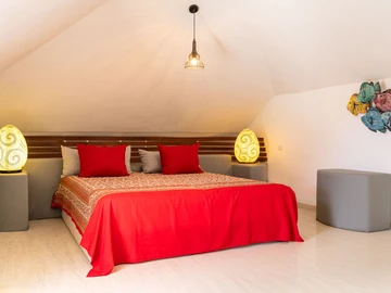 8 Bedroom Villa