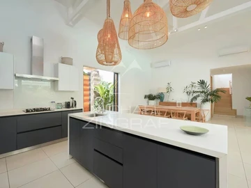 4 Bedroom Villa