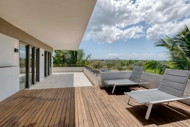Penthouse PDS 3 chambres avec piscine à vendre à Mon Choisy
