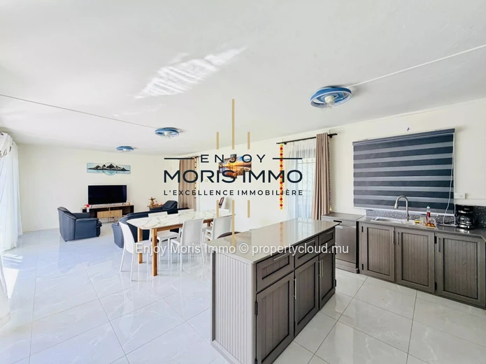 Villa moderne 4 chambres avec piscine à louer à Pereybère – Nord Île Maurice | Location longue durée