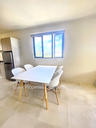 Appartement Neuf de Deux Chambres avec Vue Mer dans le Sud