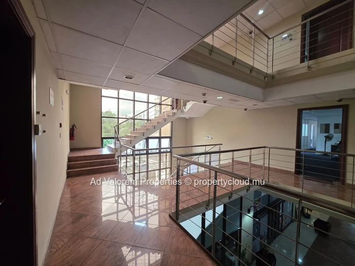 Office for rent in Quatre Bornes
