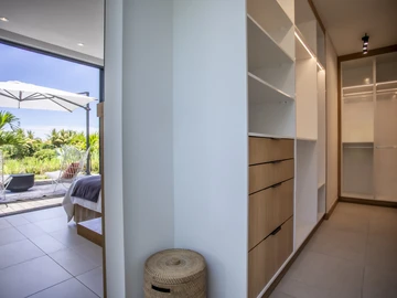 5 Bedroom Villa