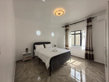 4 Bedroom Villa