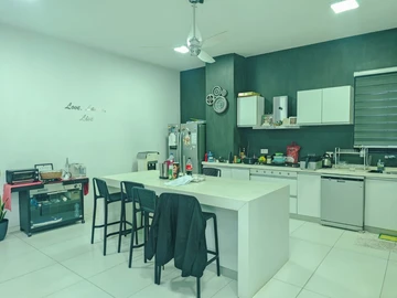 4 Bedroom Villa
