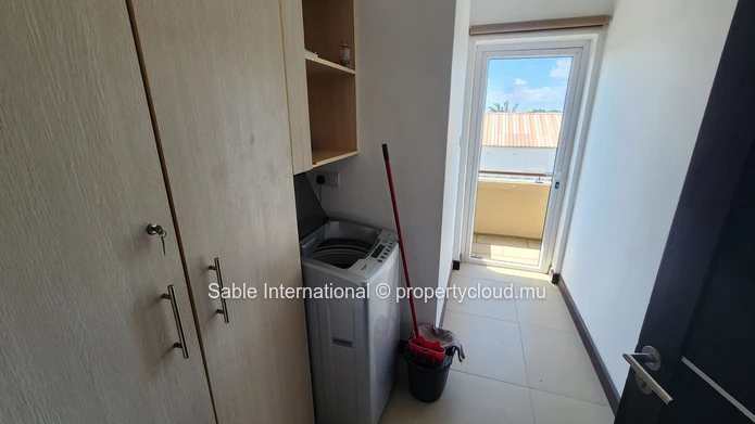 3 bedroom Penthouse with rooftop and great views.