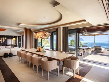 5 Bedroom Villa