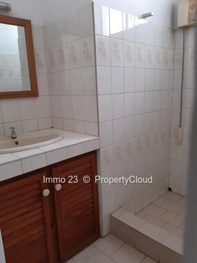 Bureau - 1300m2 - Belle Rose (Est) - Ref. BU48462LO