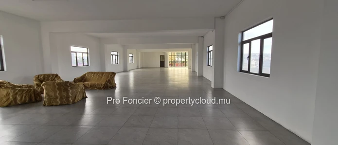 Commercial Space for rent in Quatre-Bornes - Good state