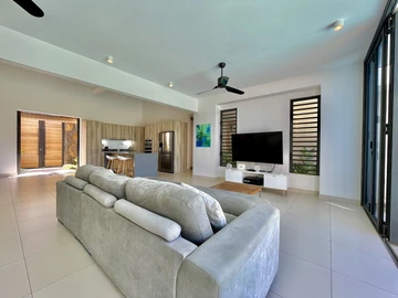 4 Bedroom Villa