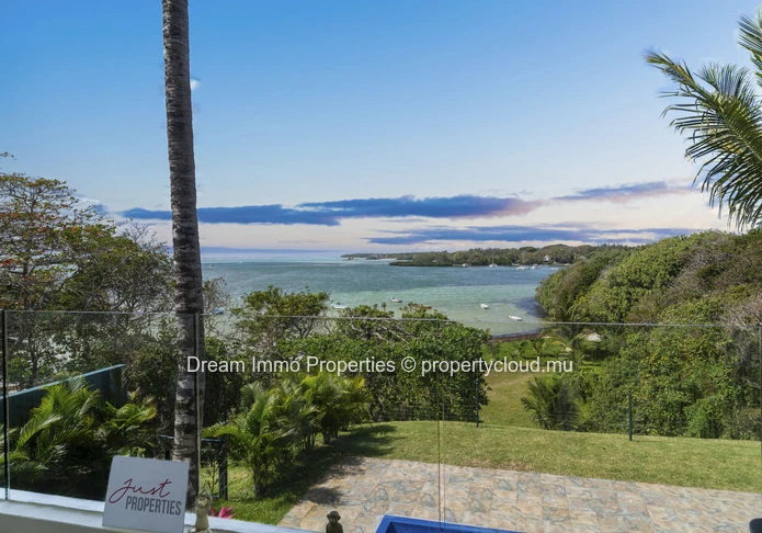 Appartement 2 chambres en bord de mer avec vue lagon à Trou d’Eau Douce – Ile Maurice
