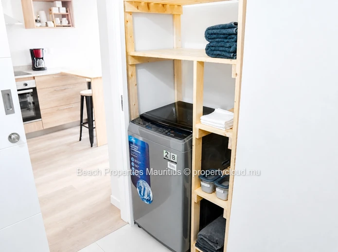 Modern 45m² Apartment with Mountain Views