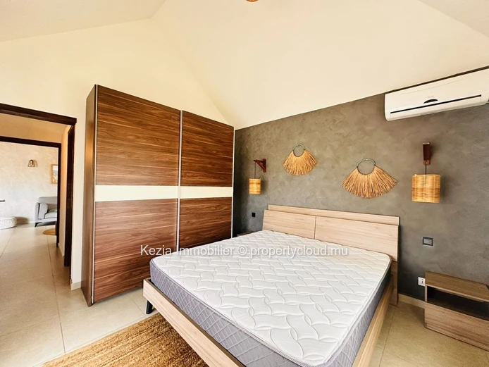 Contemporary Single-Storey Villa (Sole Mandate)