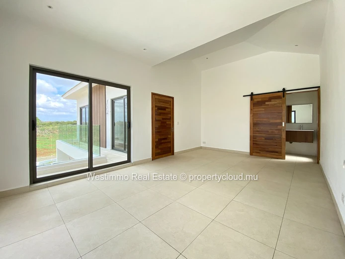 Villa neuve de 3 chambres à vendre à Péreybère