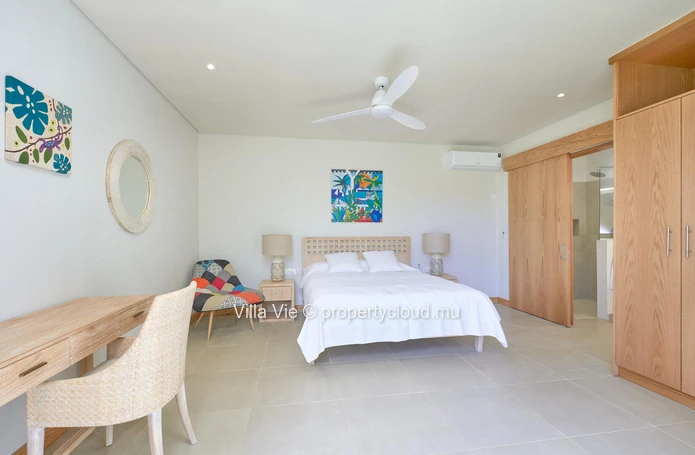 Grand Baie - Beautiful 4-bedroom en-suite villa, pool and gazebo