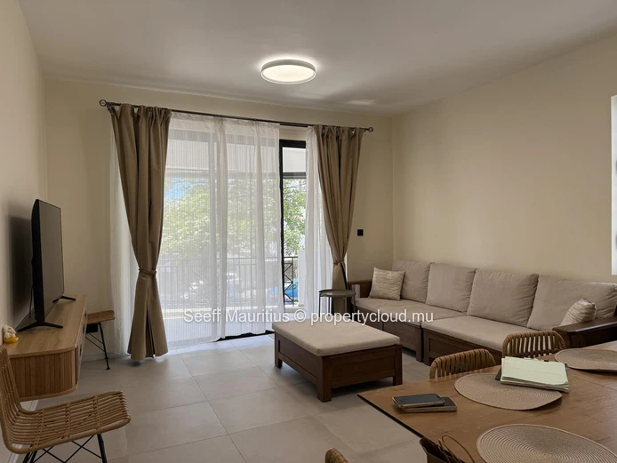 Exceptional Modern Duplex – Just Steps from Pereybere Public Beach
