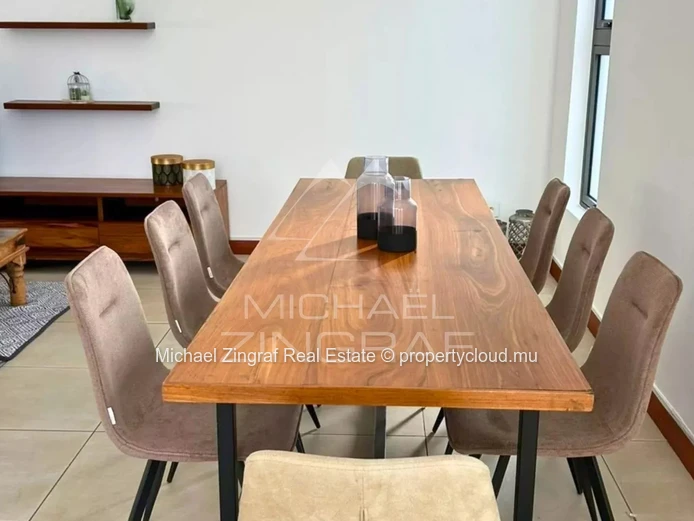 3-Bedroom Villa with Private Pool in Secure Estate – Pereybere