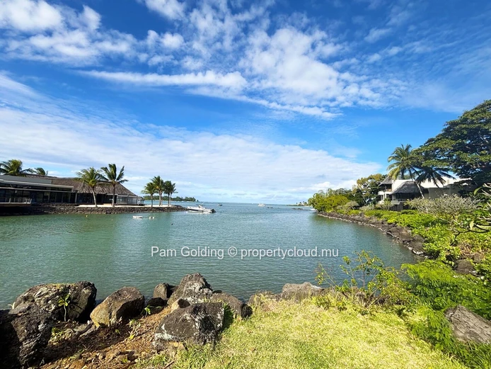Appartement 2 Chambres avec Vue Mer à Vendre à Anahita Golf Resort, Île Maurice | Piscine Privative & Golf