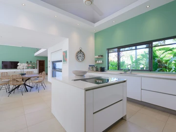 4 Bedroom Villa