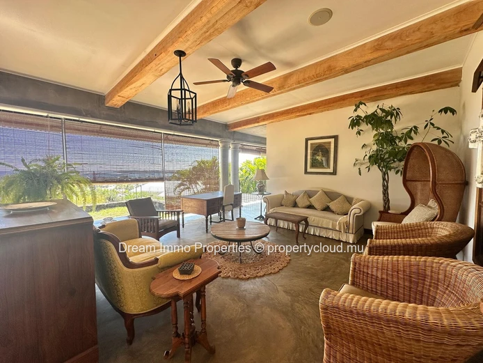 Élégante villa de caractère de 3 chambres avec vue panoramique mer et montagne à Tamarin – Ile Maurice