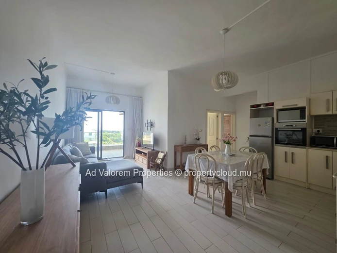 À VENDRE : Superbe appartement de 2 chambres à Kensington Heights, Quatre Bornes! (Mandat exclusif)