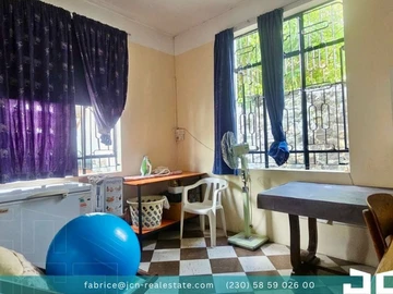 5 Bedroom Villa