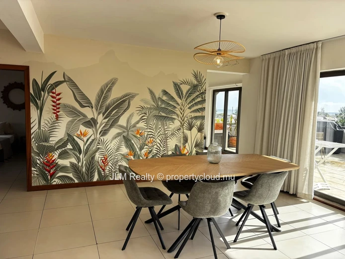 Superbe penthouse à louer à deux pas de la plage de La Preneuse, Rivière Noire, Île Maurice