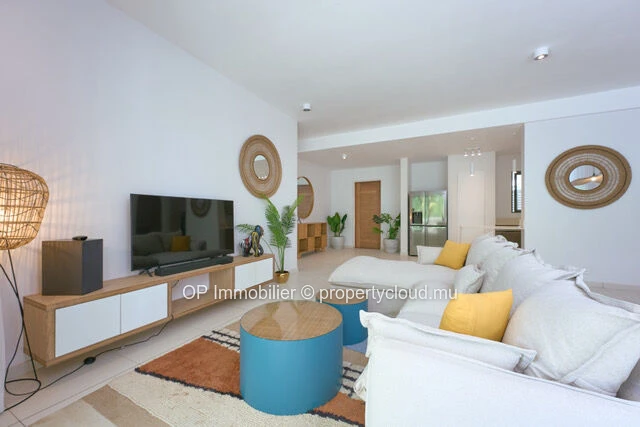 Luxury Apartment with Pool in Péreybère, Grand Baie - Fully Furnished and Close to Amenities - Only 550K€