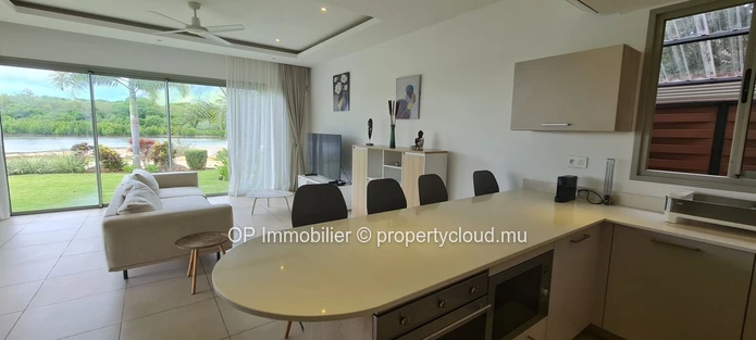 Appartement RES à vendre à Ilot Fortier, Rivière Noire. 173m² habitables, terrain de 267m², 3 chambres, piscine privé...