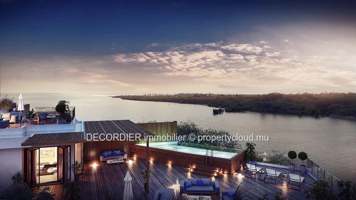 A vendre - Rivière Noire, appartement d'exception pieds dans l'eau avec permis de résident permanent