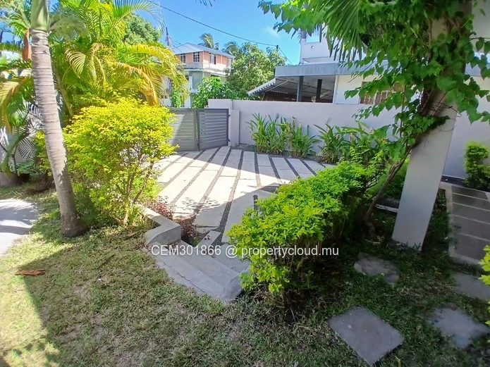 Superbe villa privée de 4 chambres en location courte durée – Pereybère