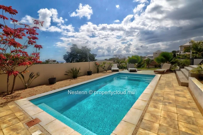 Villa de 4 chambres avec piscine à Flic-en-Flac.