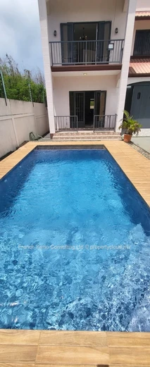 Villa 4 chambres plus jardin et piscine a pereybere