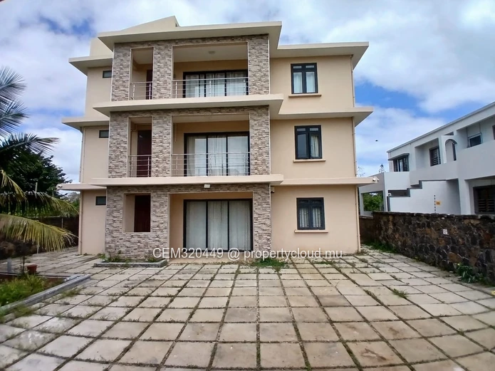 Appartement Meublé au Rez-de-Chaussée à Vendre – Chemin Vingt Pieds, Grand Baie 