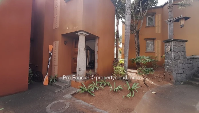 Duplex for rent in Baie Du Tombeau - Cozy and Tastefully Furnished