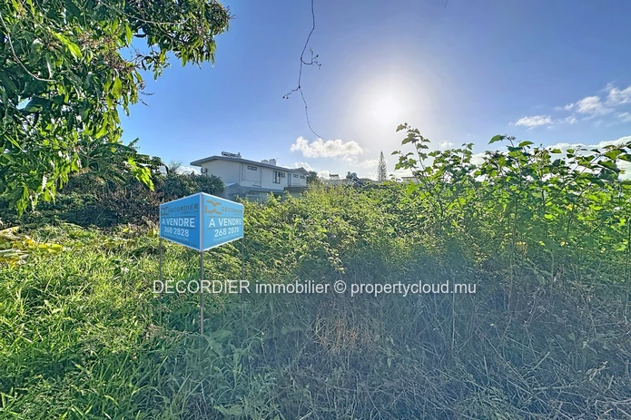 654 m² Residential Land for Sale in Quatre Bornes