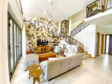 4 Bedroom Villa