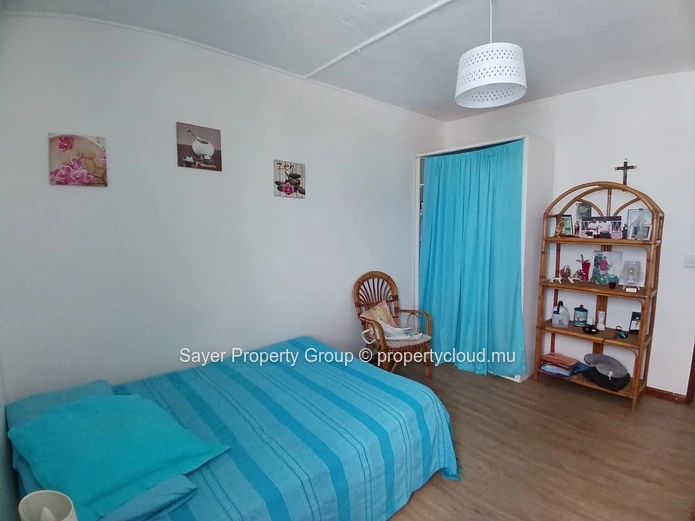 Rare Opportunity: Spacious Top Floor Apartment with Ocean Views