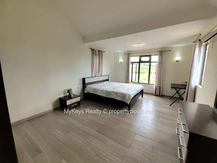 Residence Calme – Piscine Privée – 4 Chambres