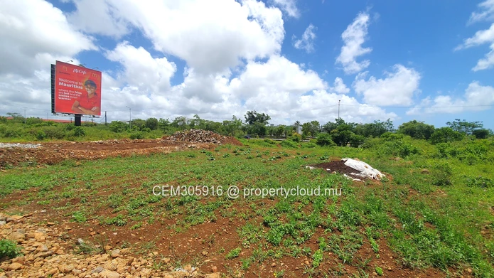Terrain Commercial et Résidentiel à Vendre – Lotissement Rose Belle | 10,75 Perches 