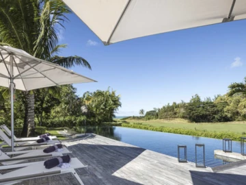 5 Bedroom Villa